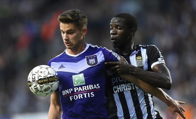 的双重考验 的双重考验